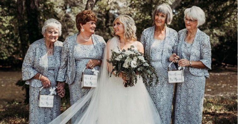 Wedding Gesture Wedding Gesture: Bride Invites Four Grandmothers to Be Flower Girls, Captivating the World with Touching Photos